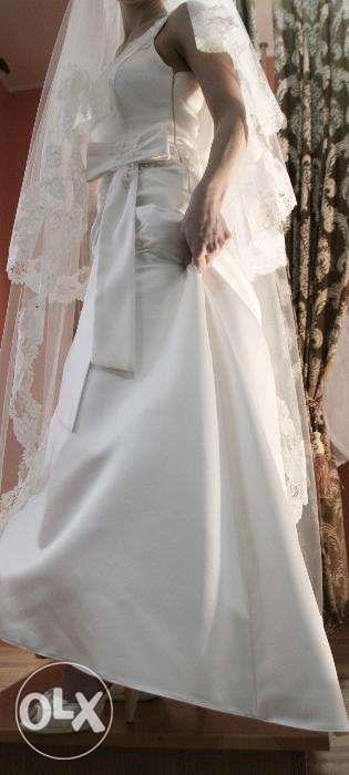 Suknia ślubna gładka ivory