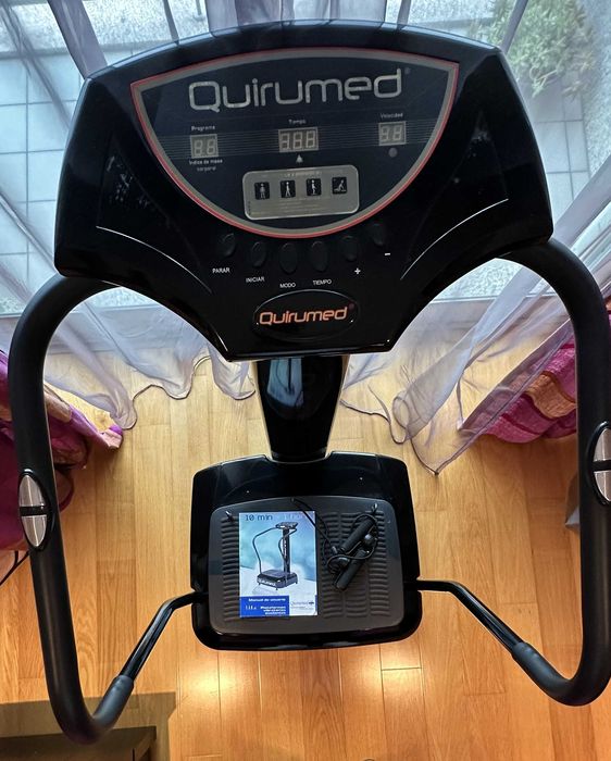 Placa Vibratória Oscilante QUIRUMED — Dê nova energia ao seu bem-estar