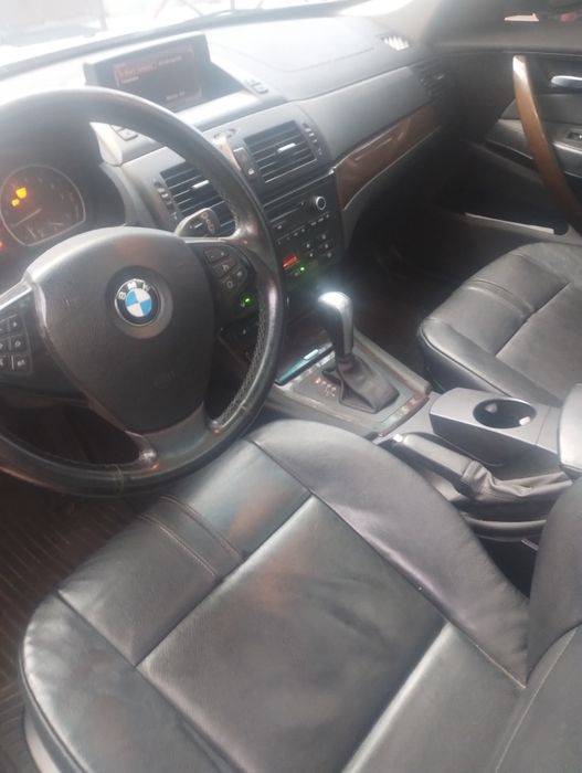 Продам авто BMW 2010г.в.