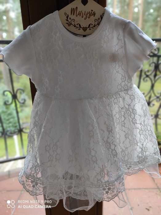 Biała sukienka na chrzest koronkowa 62/68