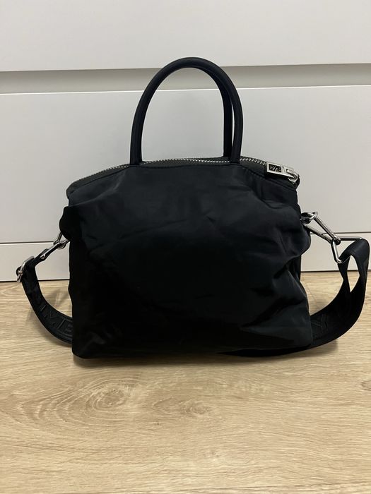 Carteira/Mala Preta - completamente NOVA - Original Bimba Y Lola