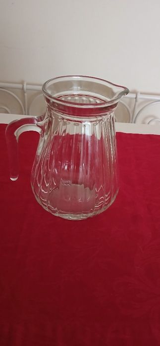 Jarro de vidro, para bebidas
