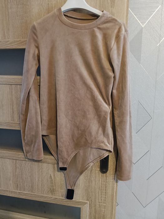 Piękne włoskie body welur karmel nowe sml.uni