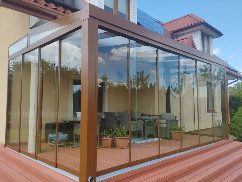 Zadaszenia tarasów. Ogrody zimowe. Wiaty garażowe.