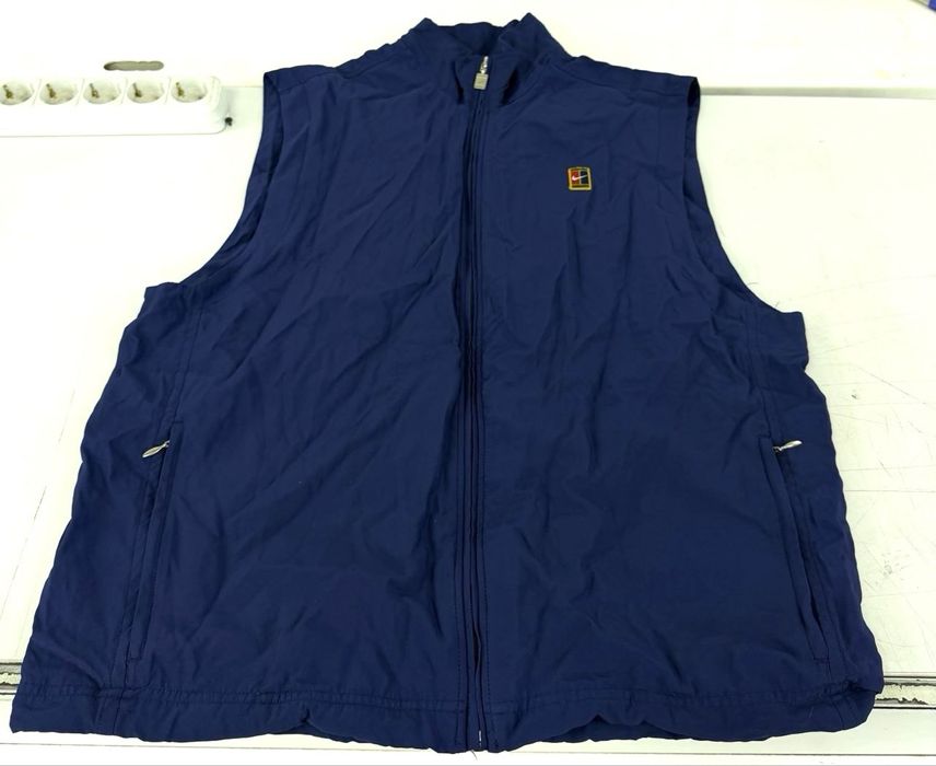 Жилетка найк сб аир жилет nike court поставка вещей бомбер наскар реп