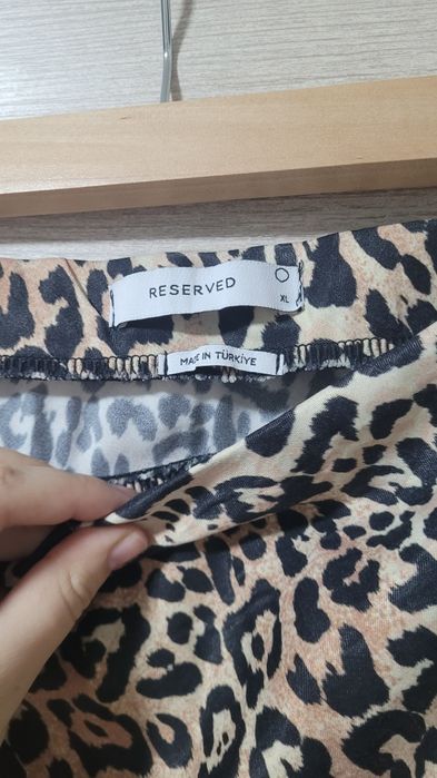 Спідниця міді Reserved у актуалтний леопардовий принт