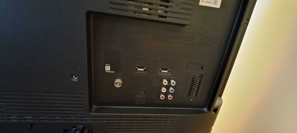 Telewizor Panasonic 32" TX-L32UX3E - oryginalny pilot