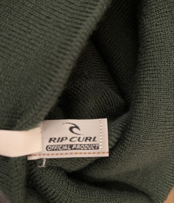 Gorro Ripcurl com pompon verde e laranja