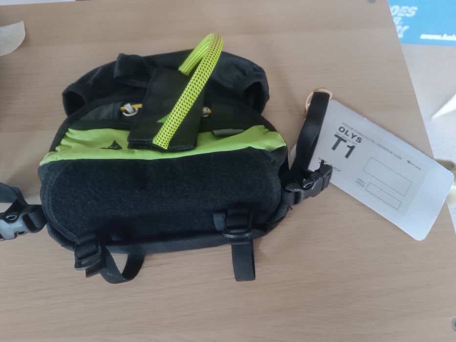 Container frontal pára quedas reserva marca supair novo. Nunca usado