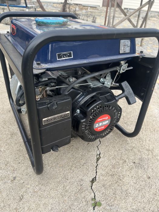 Генератор 4-тактный, мощностью 1 кВт