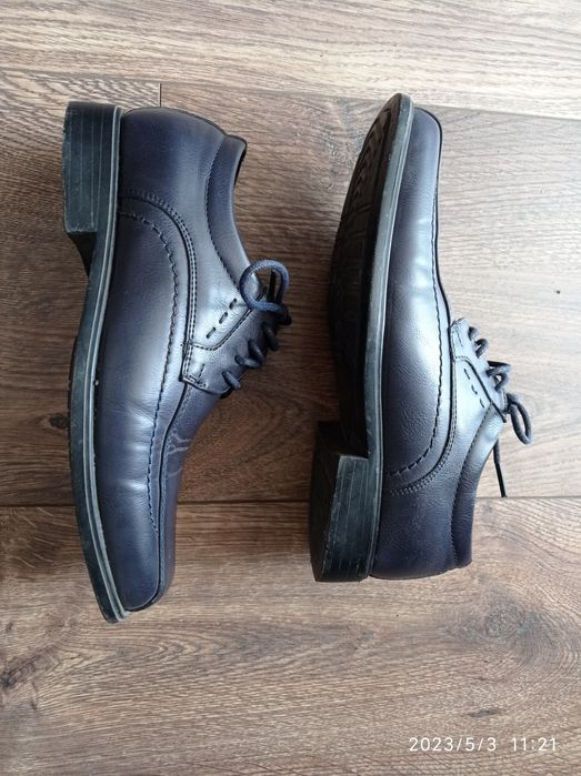 Eleganckie buty chłopięce półbuty wkładka 23,7 cm rozm 36 / 37 komunia