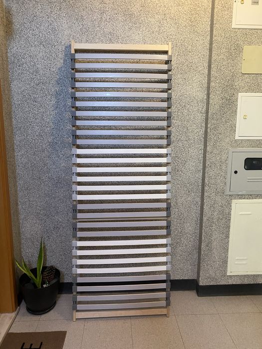 Estrado Ikea Lonset 70*200