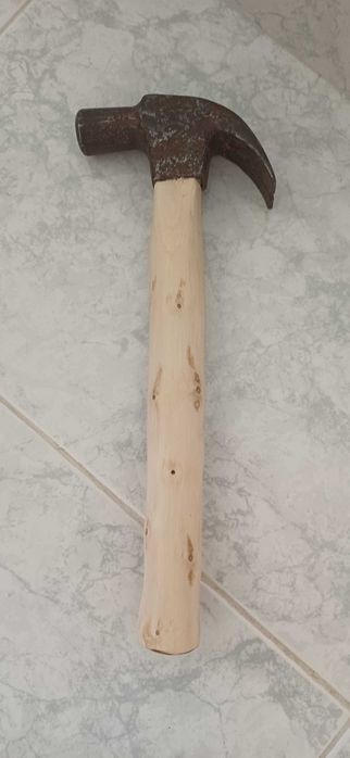 Martelo de Carpinteiro Cabo Novo