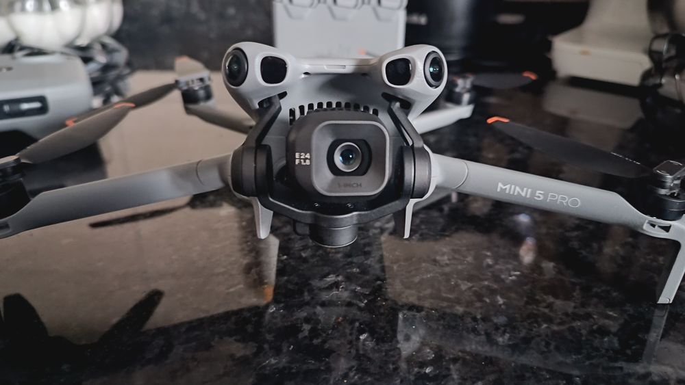 Drone DJI Mini 5 Pro Fly More Combo (DJI RC-N3)