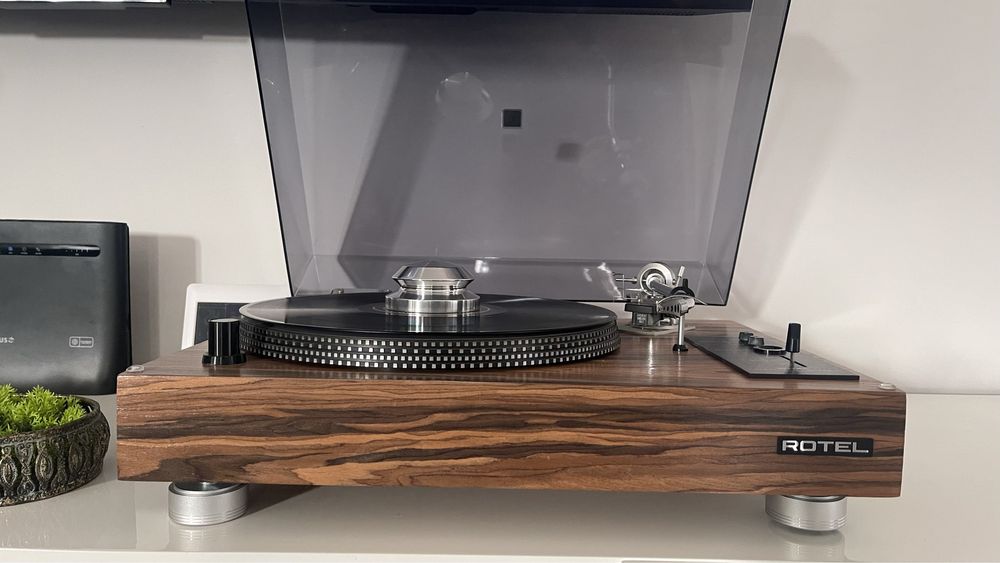 Gramofon Rotel RP3000