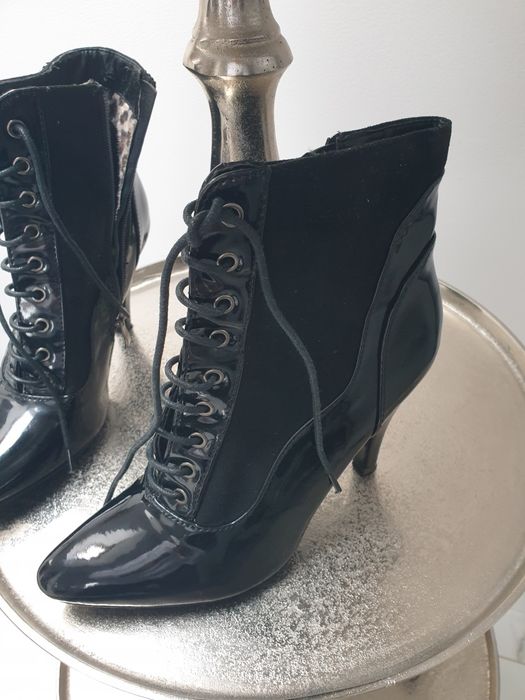 Botki dziewczęce 39 lakierowane czarne