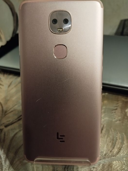 LeEco lex651 (Le Pro 3 AI)