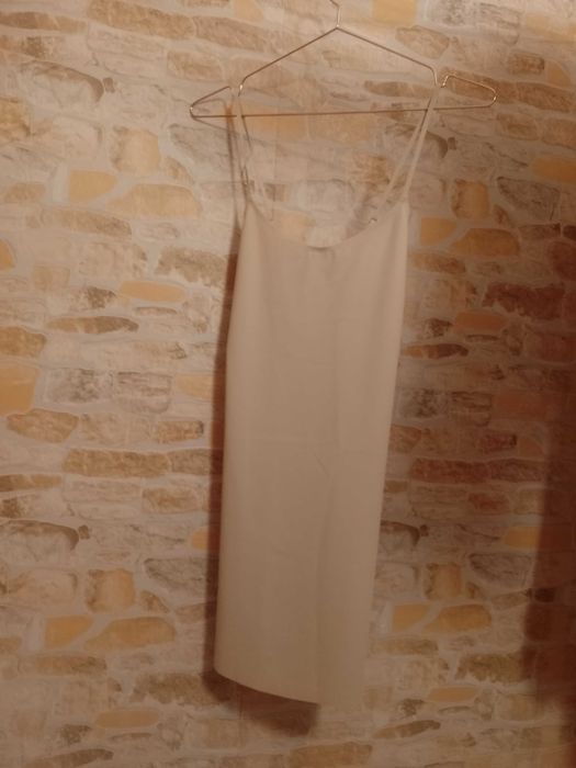 (38/M) ZARA/ Beżowa halka modelująca z Madrytu, NOWA