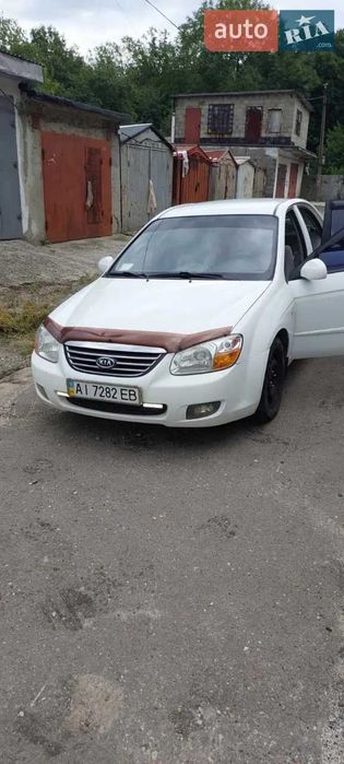 продаж авто kia cerato