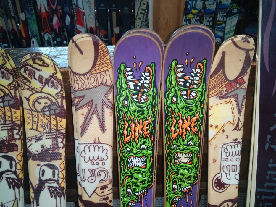 Нові лижі в користуванні небули