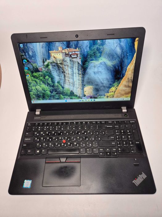 Lenovo E570 15,6' FHD Intel i5-7200U, Ram 8 Gb, SSD 128 GB + 500Gb