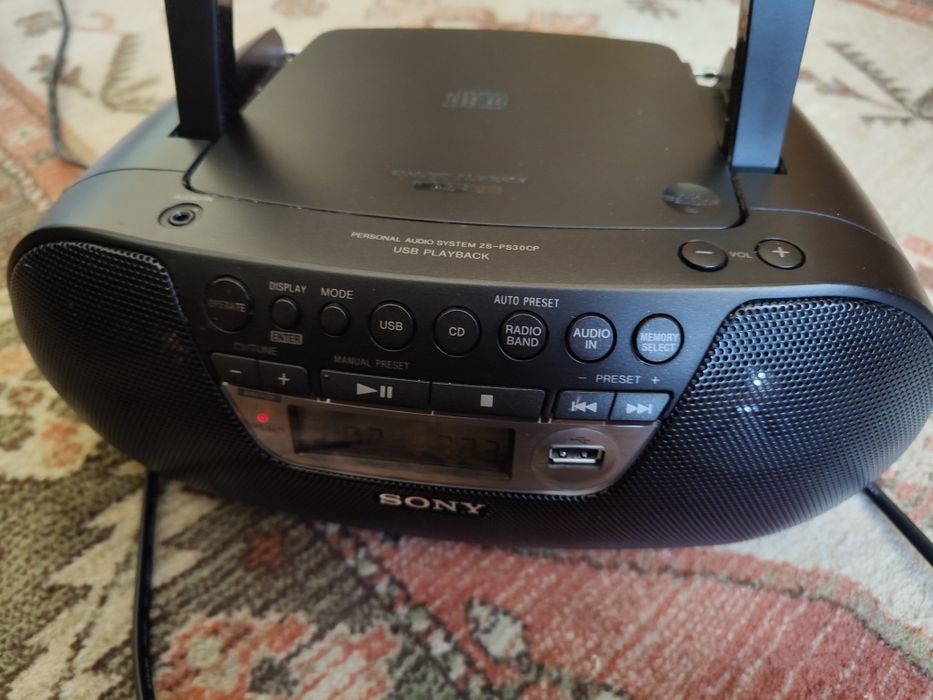 Sony CD R/RW, MP3 radio USB