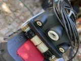 Robô de limpeza profissional KeelCrab para manutenção de iates e barco