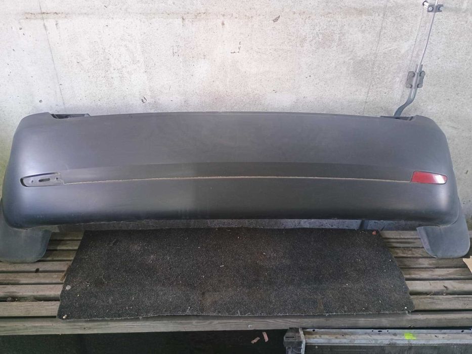 Zderzak Tył Tylny Ford Fiesta MK6 Przed LIFT