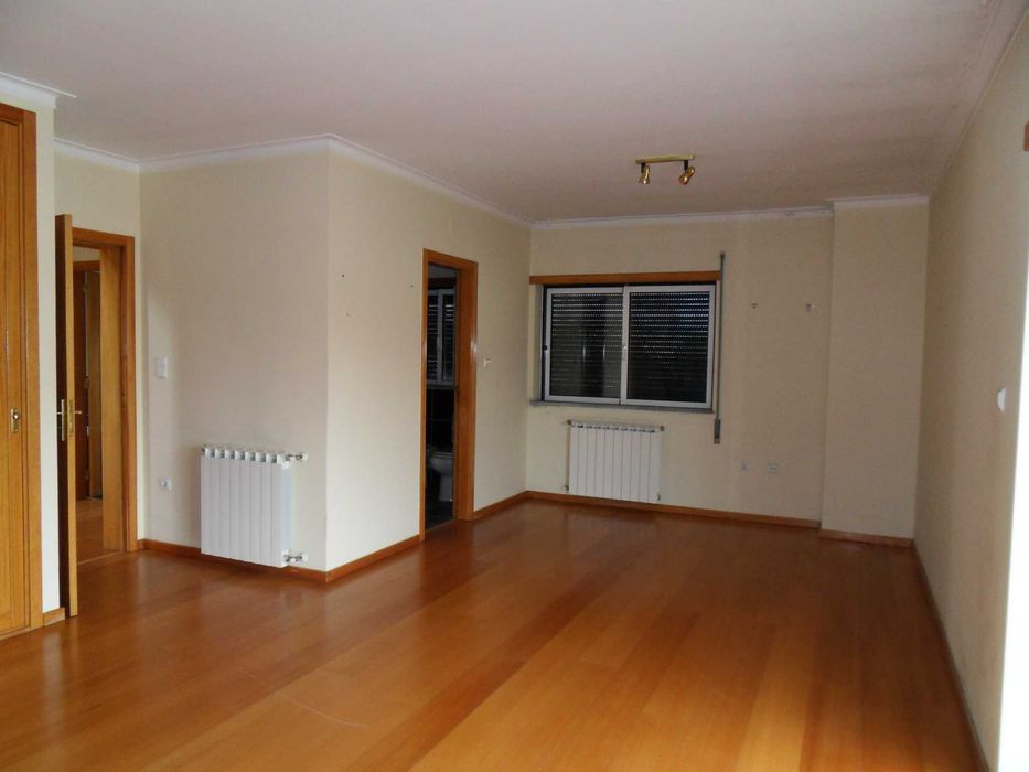 Excelente Moradia Isolada T5, 350m2, Aquec Central, Rio de Loba, Viseu