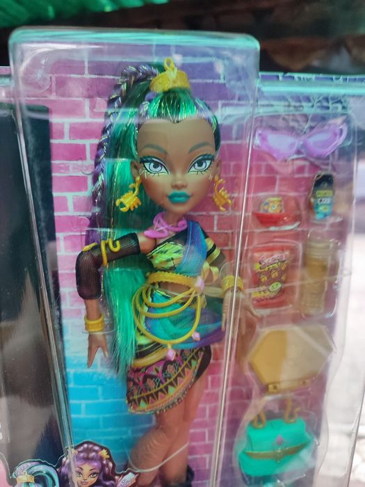 Кукла Монстер Хай Monster high Дракулаура Клодин Клео Нефера Ебби Венера Дракулаура Спектра Лагуна Кети Нуар