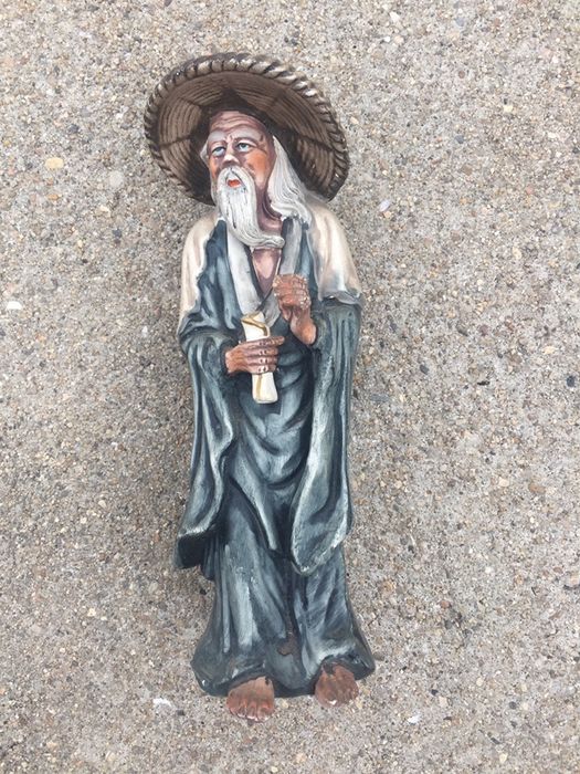 Varias pecas em barro