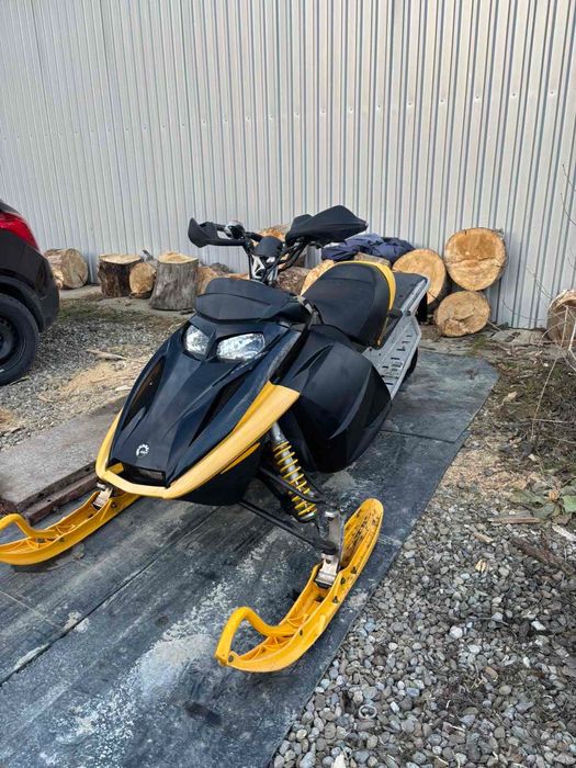 BRP rotax 800 2-х тактний