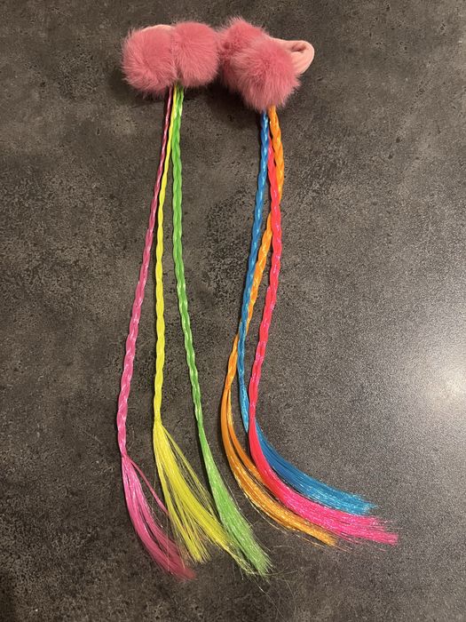 Nowe Gumki z pomponami do włosów z kolorowymi warkoczykami