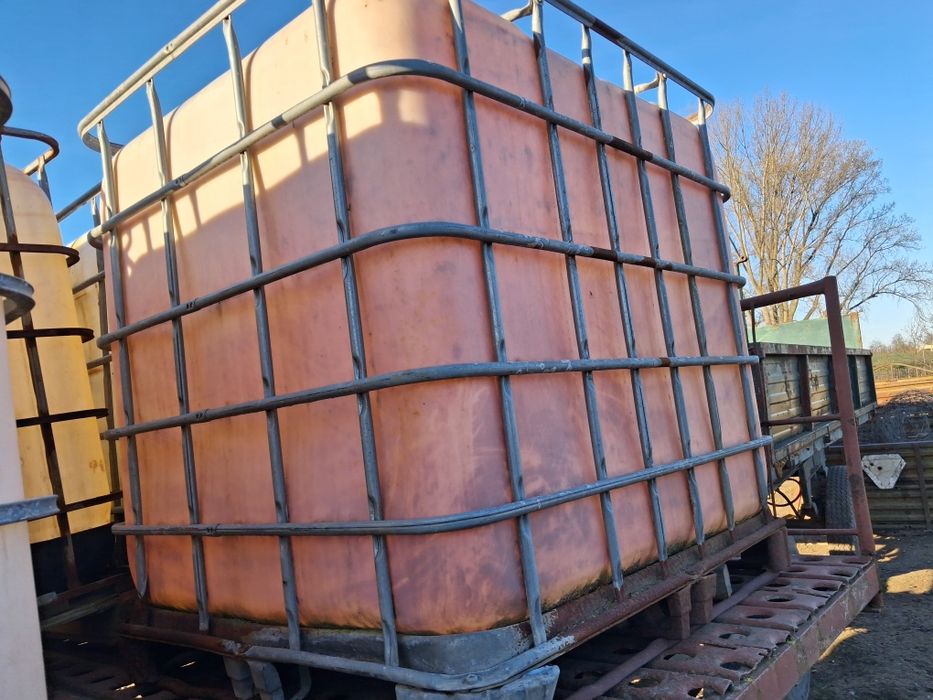 Mauzer  1000l na wodę rsm deszczówkę