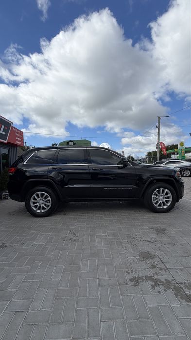 Jeep Grand Cherokee Джип Гранд Чірокі LAREDO 4*4 2022 р 3.6 V6 Газ/Бенз 8 АКПП (ZF)