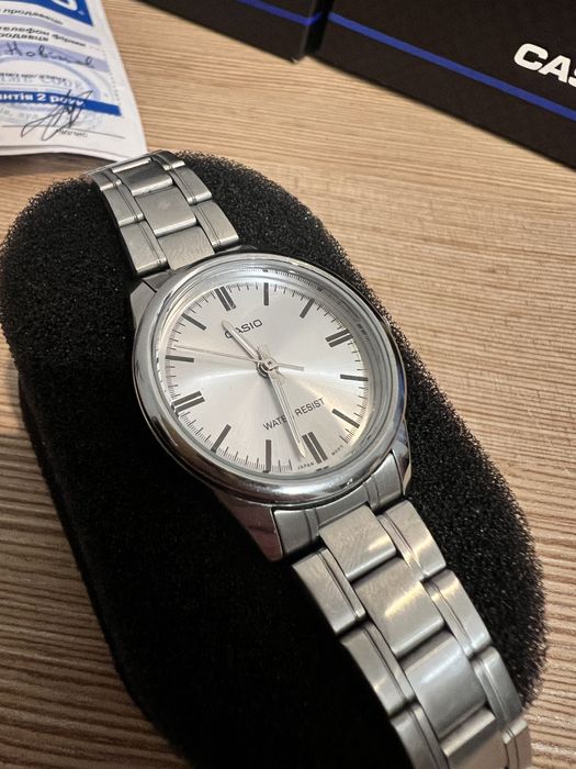 Годинник Casio срібний