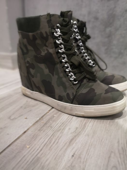 Buty na koturnie rozm 38