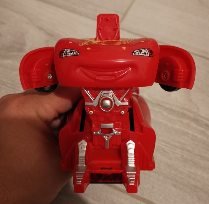 Boneco Transformer Faísca McQueen