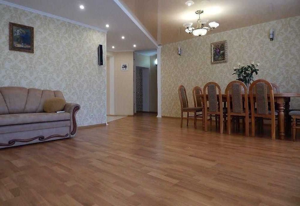 Продаж 3 кім квартири 118 м2, 2/6 пов. Ремонт. 2 санвузли. Центр, вул. Української Повстанської Армії №3598