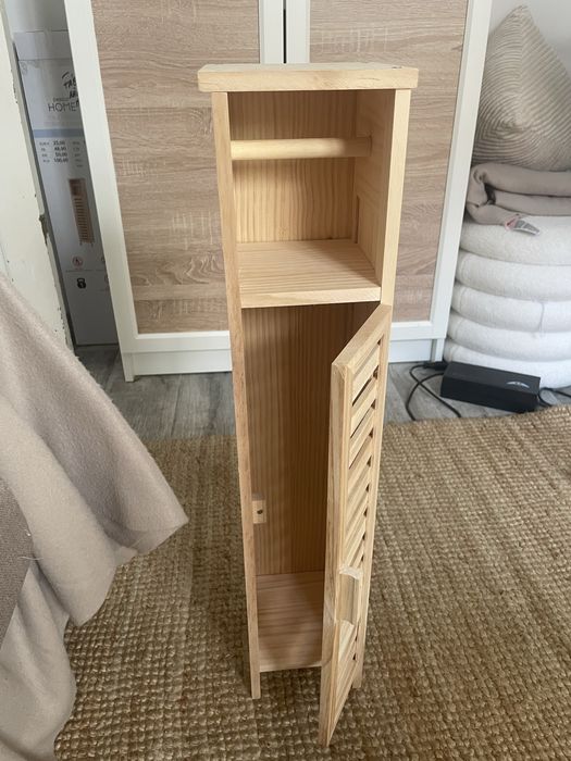 Movel para cada de banho