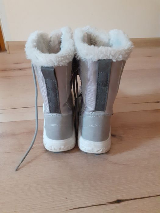Śniegowce dziewczęce.  Rozmiar 38. Stan bardzo dobry.