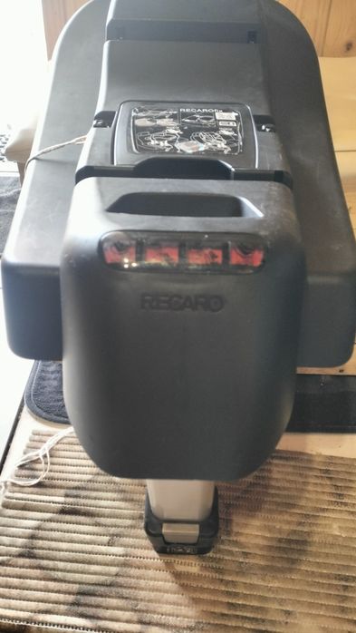 Автокрісло перкноска Recaro 0+ із системою isofix