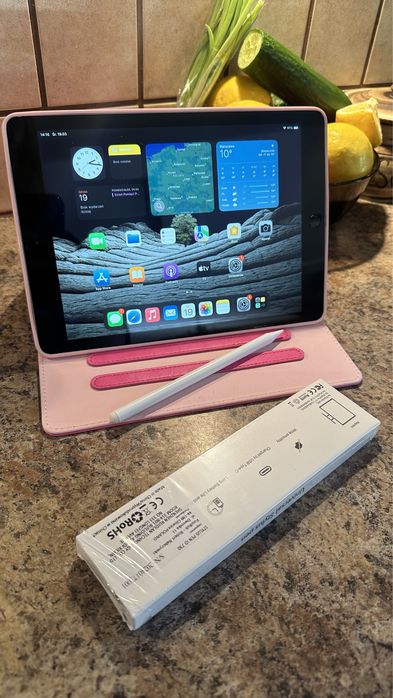 Tablet iPad Apple Retina 10” + NOWY RYSIK + nowe etui - super stan!