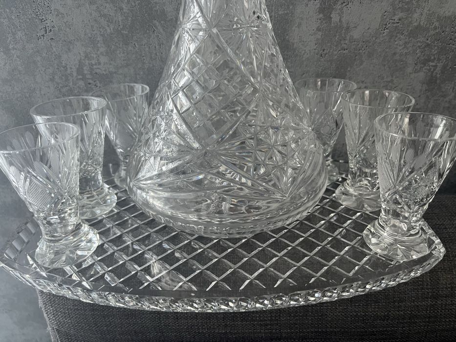 Karafka i kieliszki kryształowe