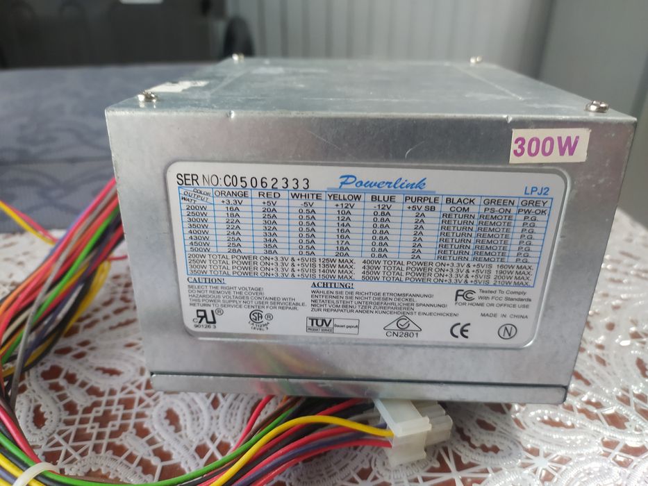 Блоки живлення для ПК. На запчастини.