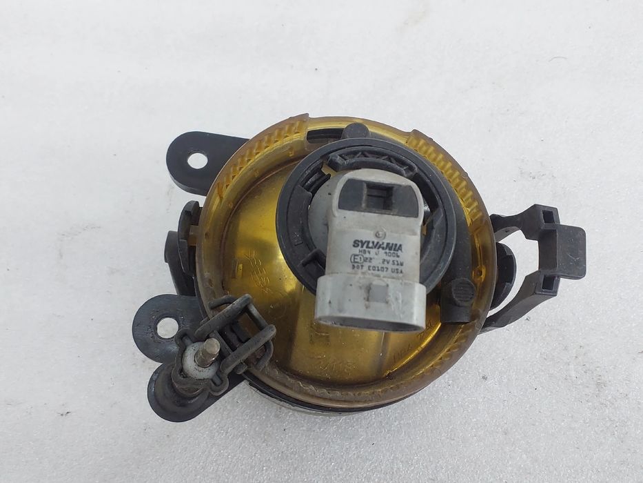 Farol nevoeiro frente direito VOLKSWAGEN Golf V (1K1)