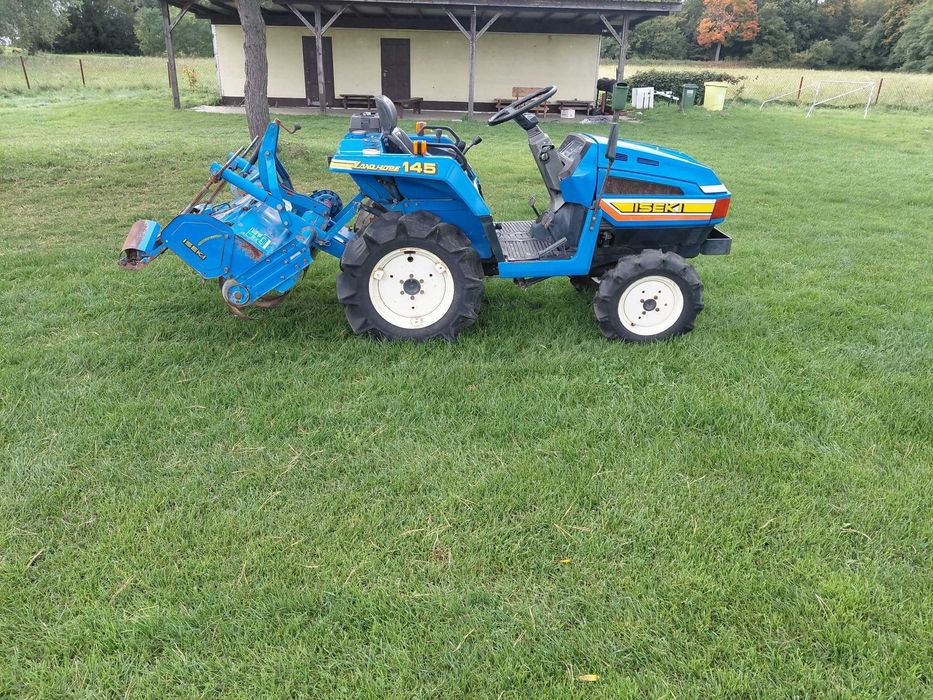 Traktor Iseki Lanhoope 145 4x4 15KM Zestaw