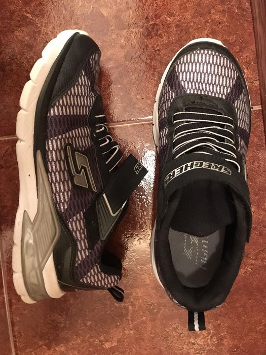 Продам кроссовки Skechers оригинал, размеры 36, длина 23 см