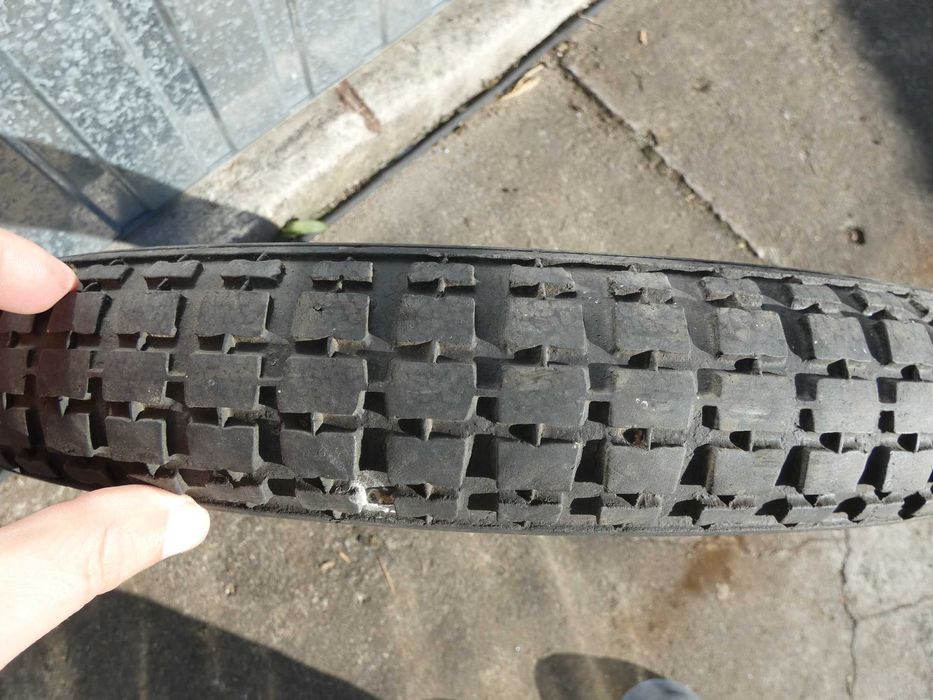 opony do motoru 300-19