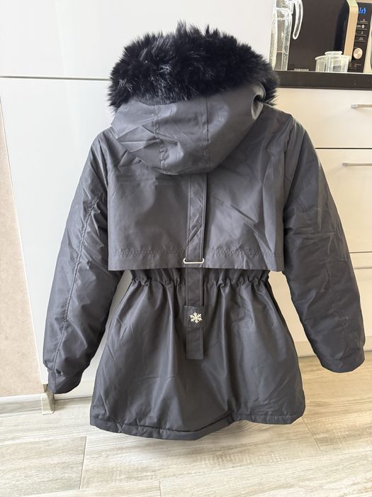 Парка жіноча нова